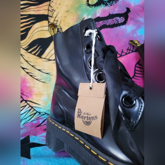 NWT Dr. Martens - Molly Combat Boots Black Buttero Leather - Picture 4 of 5